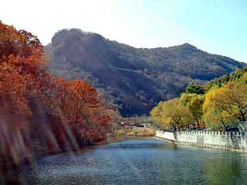 卫兰最新专辑与黄山三日游跟团价格揭秘